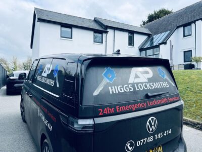 Licenced Emergency Locksmiths contractors near Hengoed